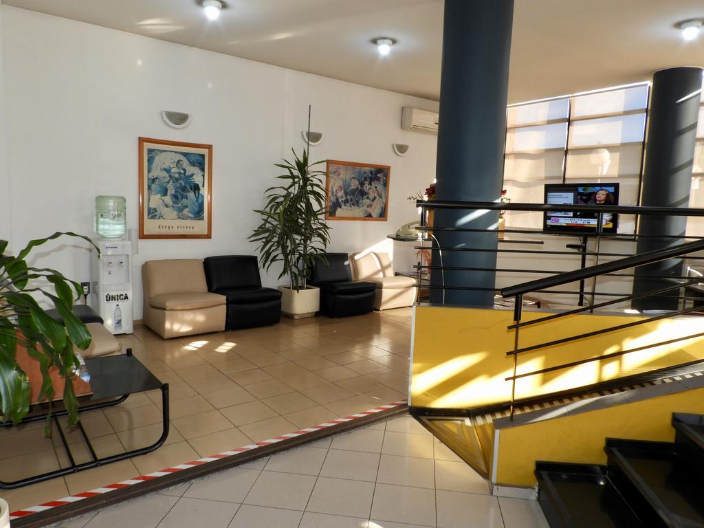 Hotel Tres Cruces Montevideo Ngoại thất bức ảnh