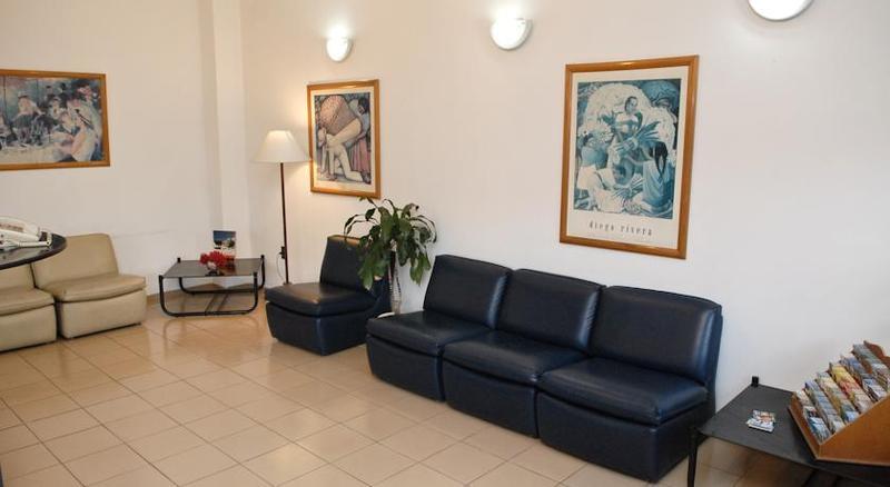 Hotel Tres Cruces Montevideo Ngoại thất bức ảnh