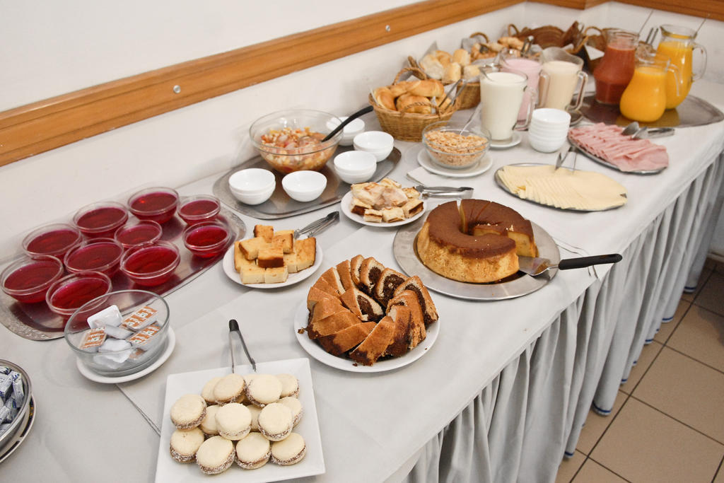 Hotel Tres Cruces Montevideo Ngoại thất bức ảnh